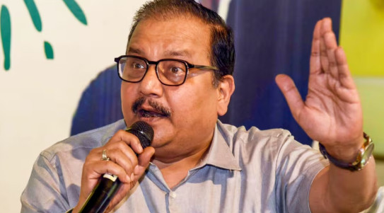 'ज्ञानेश कुमार ऐसे हैं...', RJD सांसद मनोज झा का दो-टूक जवाब।