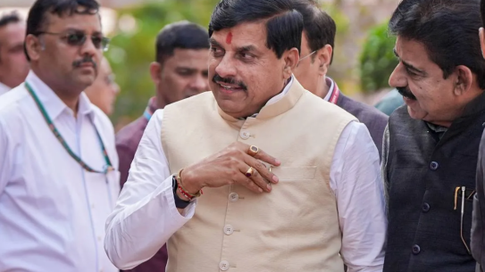 मध्य प्रदेश के CM मोहन यादव ने अपने काफिले में गाड़ियों की संख्या कम कर दी है—यह PM की अपील के जवाब में लिया गया एक बड़ा सरकारी फैसला है।